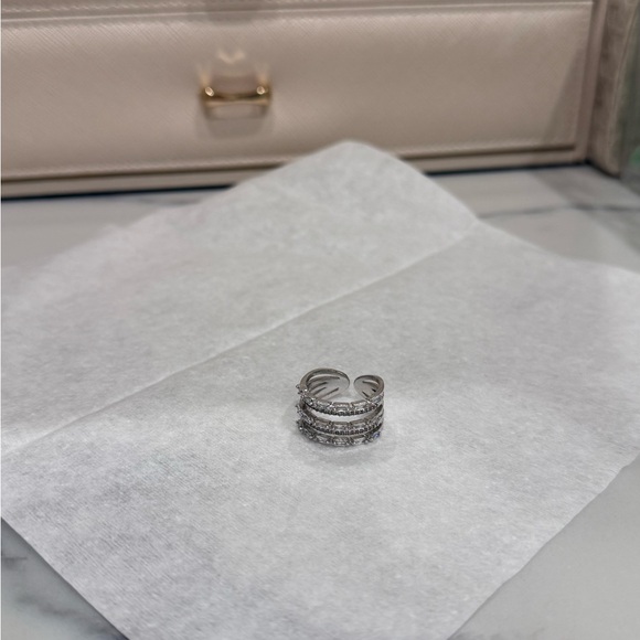 Elegant Silver Stacking Rings - Picture 4 of 8